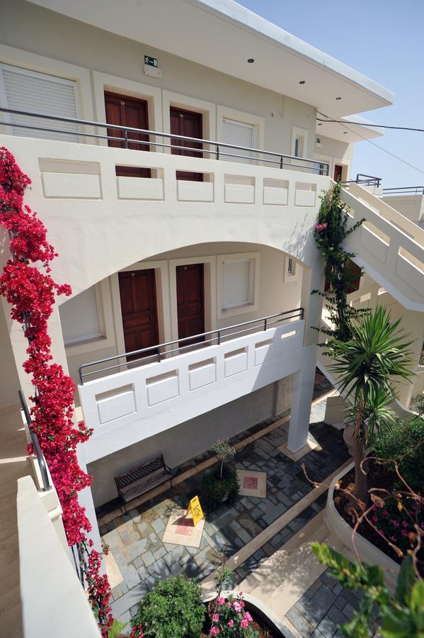 Merabello Apartments Agia Marina Exterior foto